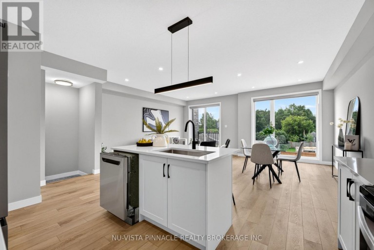 14 - 3103 PETTY ROAD, London South (South W), Ontario, N6L0K1