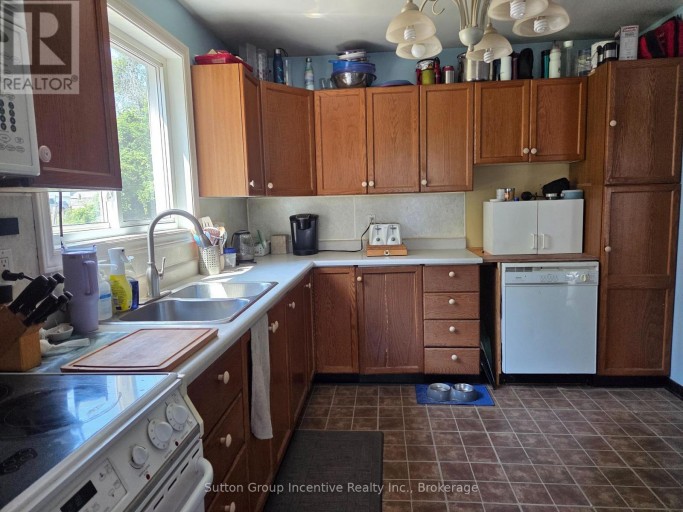 3985 JOYLAND DRIVE, Ramara, Ontario, L3V0S2