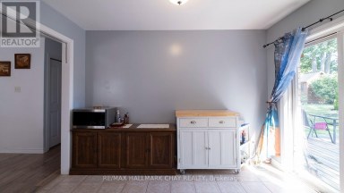 139 WAWINET STREET Midland Ontario photo 13