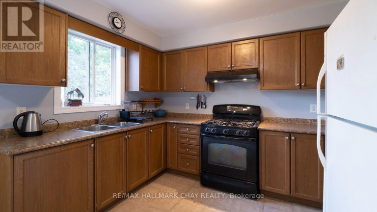 139 WAWINET STREET, Midland, Ontario, L4R5A9