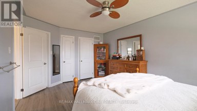 139 WAWINET STREET Midland Ontario photo 19