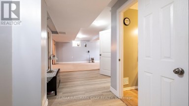 139 WAWINET STREET Midland Ontario photo 40