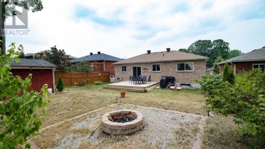 139 WAWINET STREET Midland Ontario photo 43