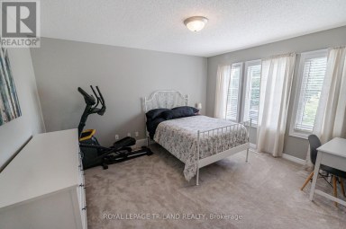 446 SOUTH LEAKSDALE CIRCLE London South (South U) Ontario photo 26