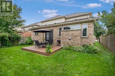 446 SOUTH LEAKSDALE CIRCLE London South (South U) Ontario photo 44