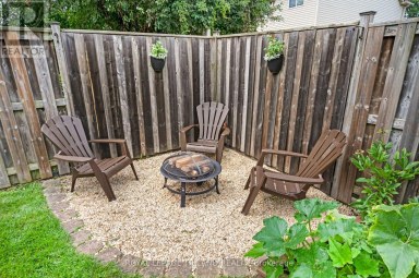 446 SOUTH LEAKSDALE CIRCLE London South (South U) Ontario photo 48