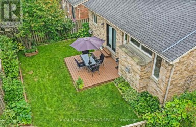 446 SOUTH LEAKSDALE CIRCLE London South (South U) Ontario photo 49