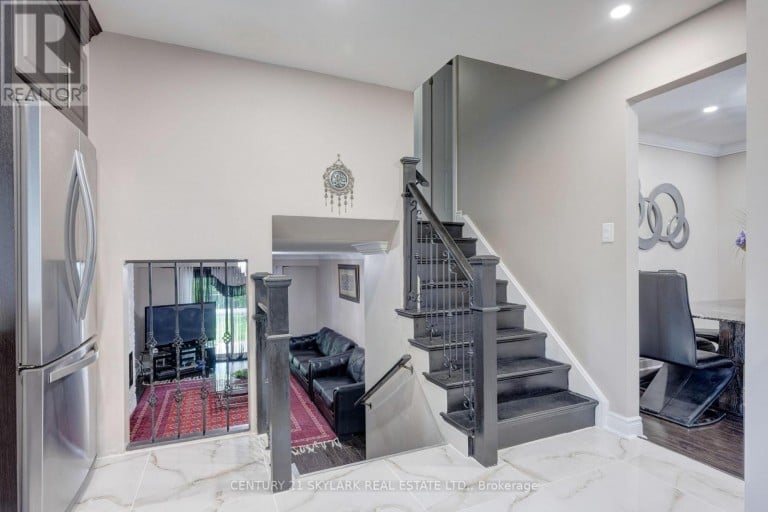 71 ABELL DRIVE S, Brampton (Madoc), Ontario, L6V2W2