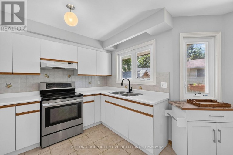 6 RIVERDALE DRIVE, Wasaga Beach, Ontario, L9Z1E9