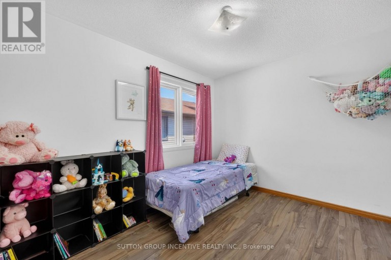 6 RIVERDALE DRIVE, Wasaga Beach, Ontario, L9Z1E9