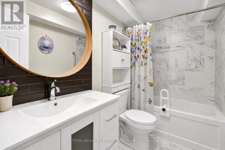 6 RIVERDALE DRIVE, Wasaga Beach, Ontario, L9Z1E9