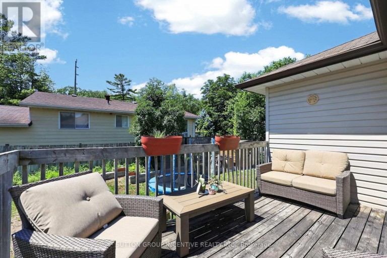 6 RIVERDALE DRIVE, Wasaga Beach, Ontario, L9Z1E9