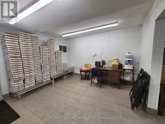 749 KING STREET E, Cambridge, Ontario, N3H3N8