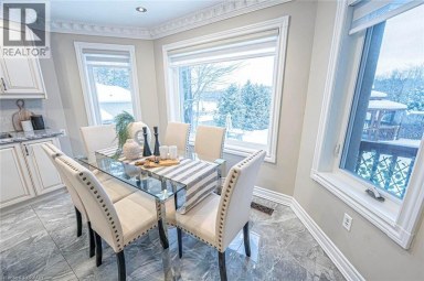 247 SAND Road Holland Landing Ontario photo 11
