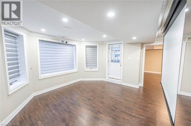 247 SAND Road Holland Landing Ontario photo 27