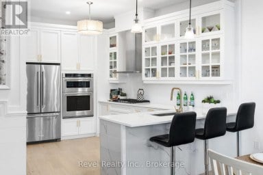 221 - 99 LOUISA STREET Kawartha Lakes (Fenelon Falls) Ontario photo 8