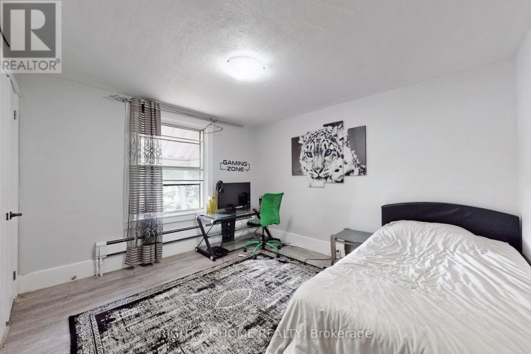 1 EDGEBROOK DRIVE, Toronto (Thistletown-Beaumonde Heights), Ontario, M9V1E1