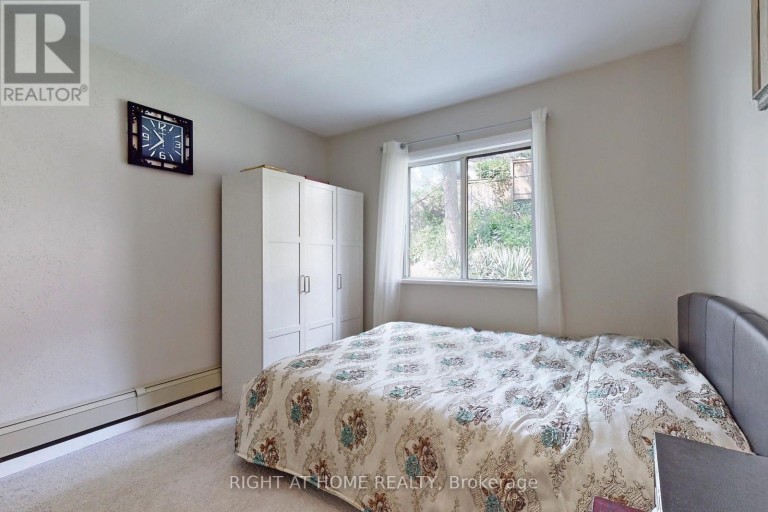 1 EDGEBROOK DRIVE, Toronto (Thistletown-Beaumonde Heights), Ontario, M9V1E1