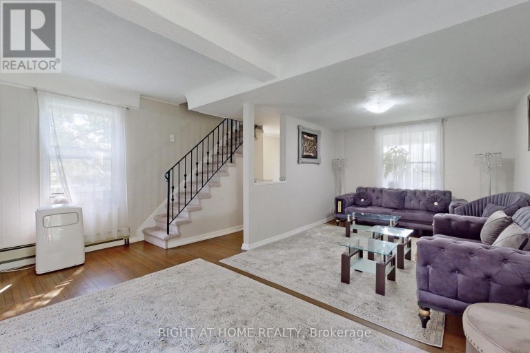 1 EDGEBROOK DRIVE, Toronto (Thistletown-Beaumonde Heights), Ontario, M9V1E1