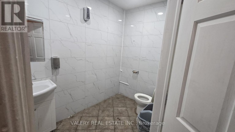12A - 1125 DUNDAS STREET EAST STREET E, Mississauga (Applewood), Ontario, L4Y2C3