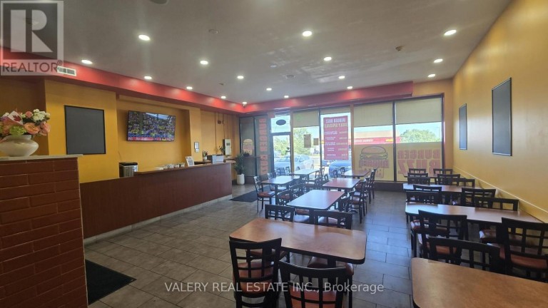 12A - 1125 DUNDAS STREET EAST STREET E, Mississauga (Applewood), Ontario, L4Y2C3