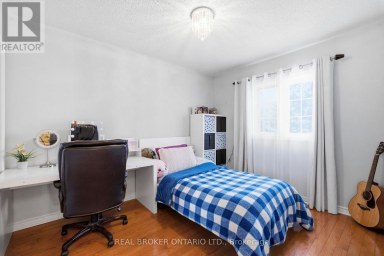 22 OCTOBER LANE Aurora (Aurora Grove) Ontario photo 19