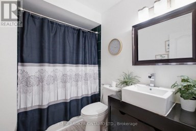 22 OCTOBER LANE Aurora (Aurora Grove) Ontario photo 23
