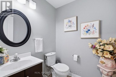 22 OCTOBER LANE Aurora (Aurora Grove) Ontario photo 24