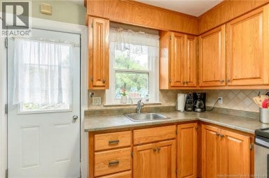 490 Lancaster Avenue Saint John New Brunswick photo 15