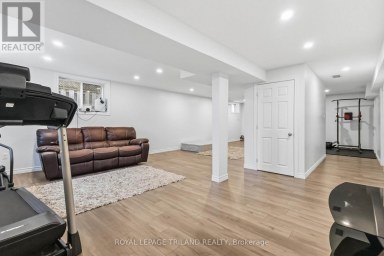 860 KETTLERIDGE STREET London North (North M) Ontario photo 33