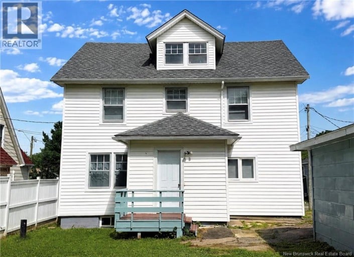222 York Street, Bathurst, New Brunswick, E2A1H1