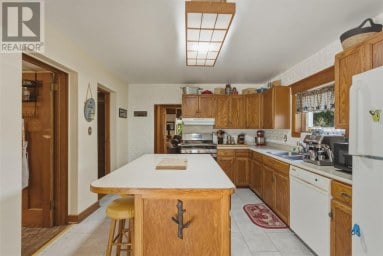 299 River ST Thessalon Ontario photo 12