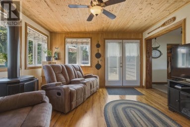 299 River ST Thessalon Ontario photo 14