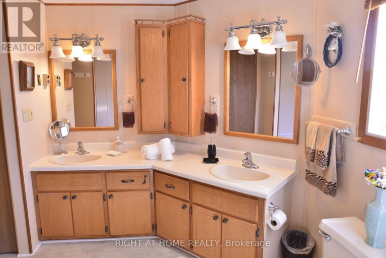 8 - 3033 TOWNLINE ROAD, Fort Erie (Black Creek), Ontario, L0S1S1