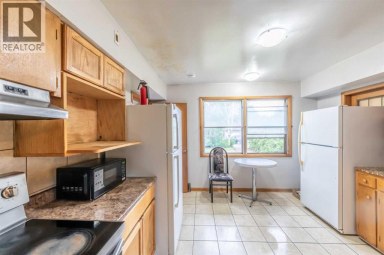 2628 Capitol Hill Crescent NW Calgary Alberta photo 7