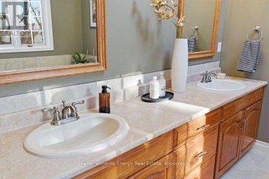 21 STONE SOUND Scugog (Port Perry) Ontario photo 27