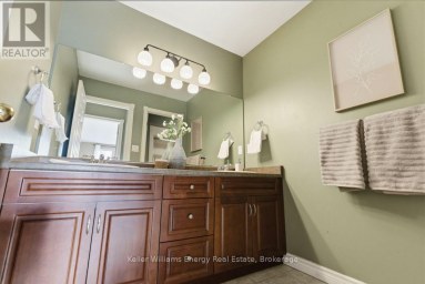 21 STONE SOUND Scugog (Port Perry) Ontario photo 35