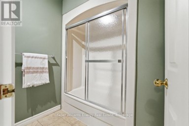 21 STONE SOUND Scugog (Port Perry) Ontario photo 36