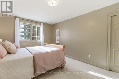 21 STONE SOUND Scugog (Port Perry) Ontario photo 38