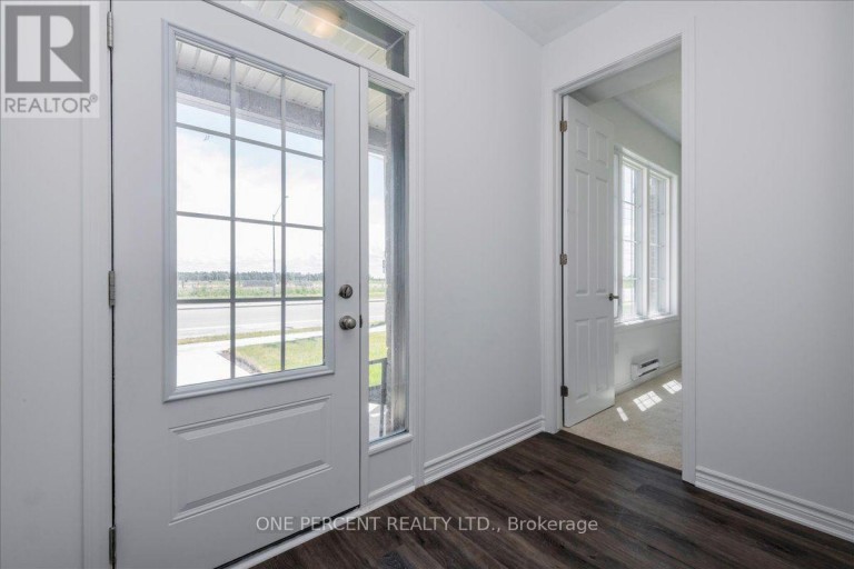 16 PEAREN LANE, Barrie, Ontario, L9J0Z7