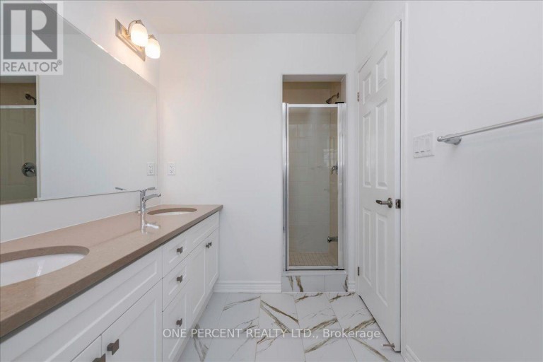 16 PEAREN LANE, Barrie, Ontario, L9J0Z7