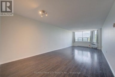 608 - 55 GREEN VALLEY DRIVE Kitchener Ontario photo 8