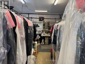852 SHEPPARD AVENUE W Toronto (Bathurst Manor) Ontario photo 4