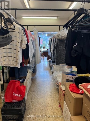 852 SHEPPARD AVENUE W, Toronto (Bathurst Manor), Ontario, M3H2T5