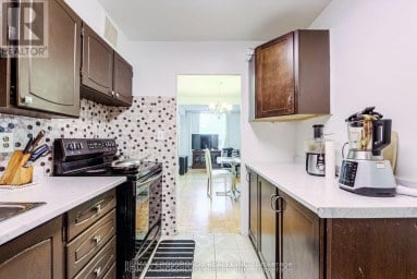 205 - 5 SHADY GOLFWAY Toronto (Flemingdon Park) Ontario photo 11