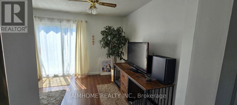 854 ATTERSLEY DRIVE, Oshawa (Pinecrest), Ontario, L1K1T9