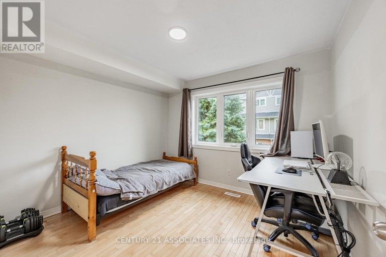 256 - 60 BARONDALE DRIVE, Mississauga (Hurontario), Ontario, L4Z3N8
