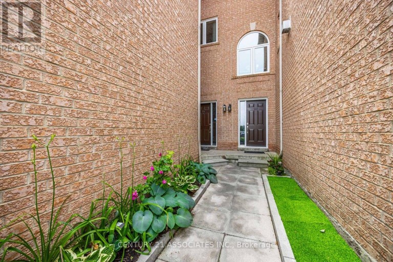 256 - 60 BARONDALE DRIVE, Mississauga (Hurontario), Ontario, L4Z3N8