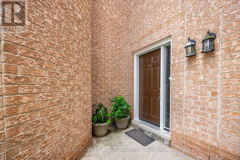 256 - 60 BARONDALE DRIVE, Mississauga (Hurontario), Ontario, L4Z3N8