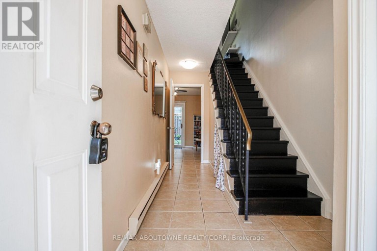 50 - 2440 BROMSGROVE ROAD, Mississauga (Clarkson), Ontario, L5J4J7